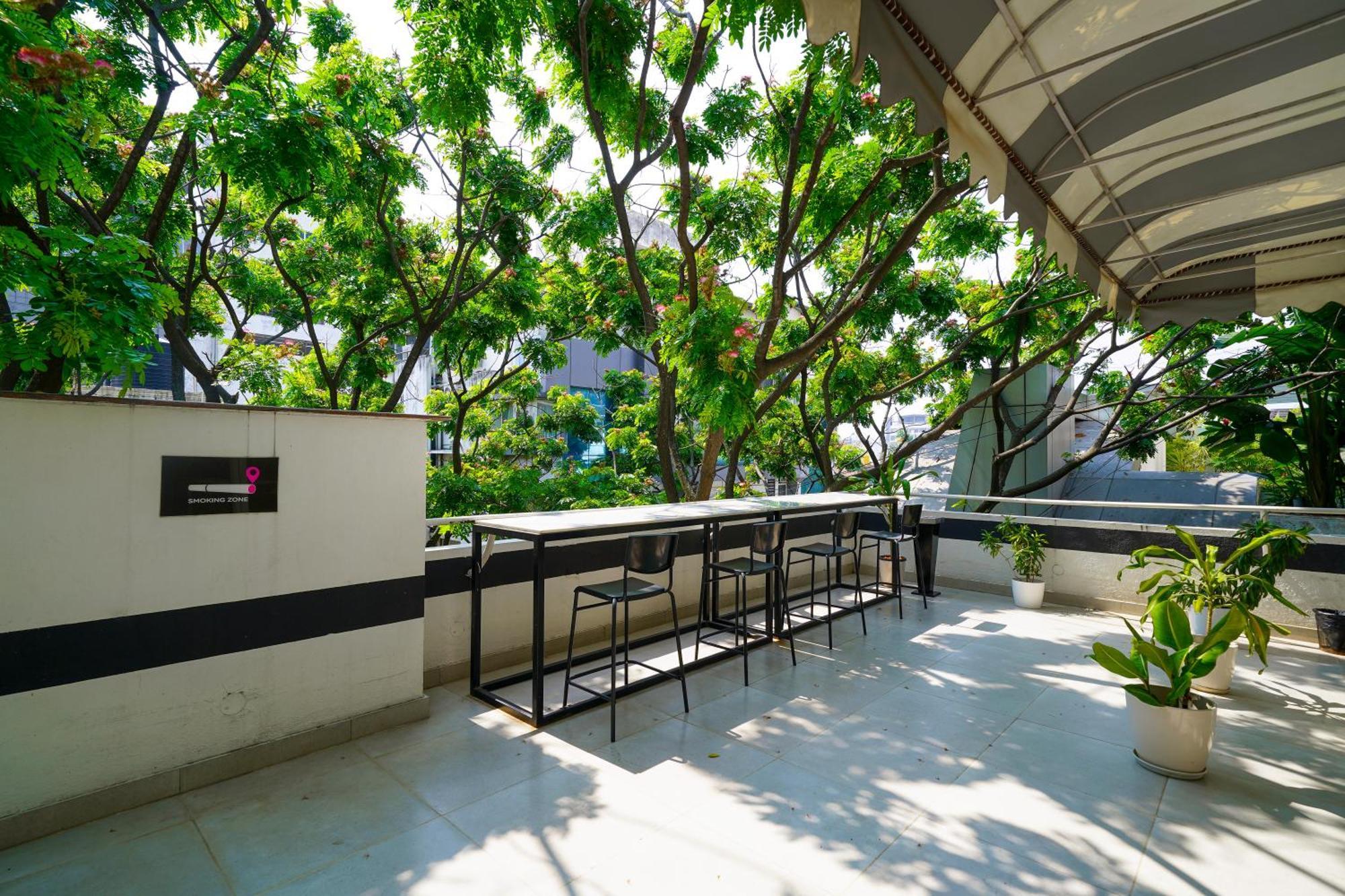 Olive Hotel Magrath By Embassy Group Bangalore Exterior photo